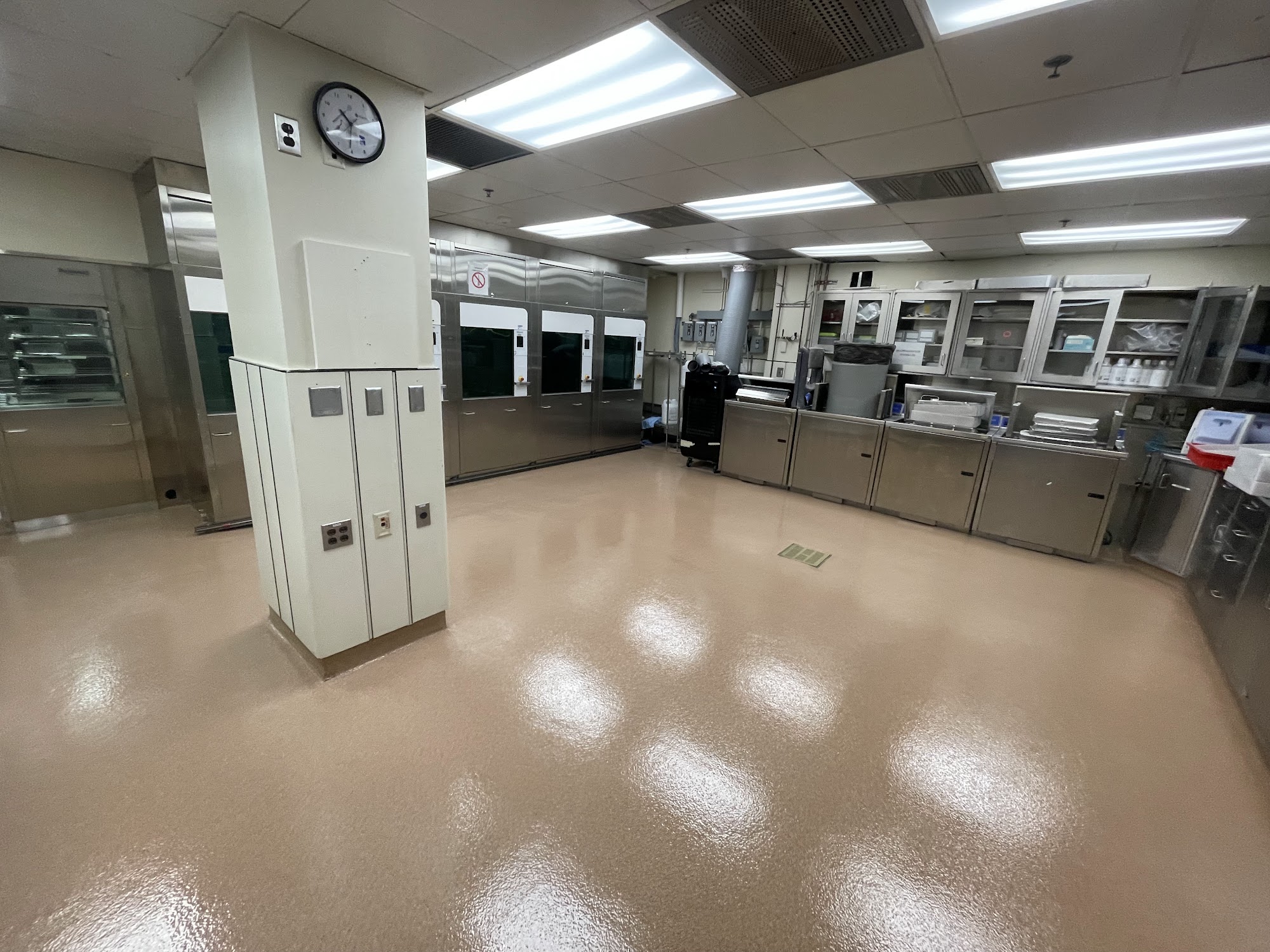 Pharmaceutical and Healthcare flooring reference photo