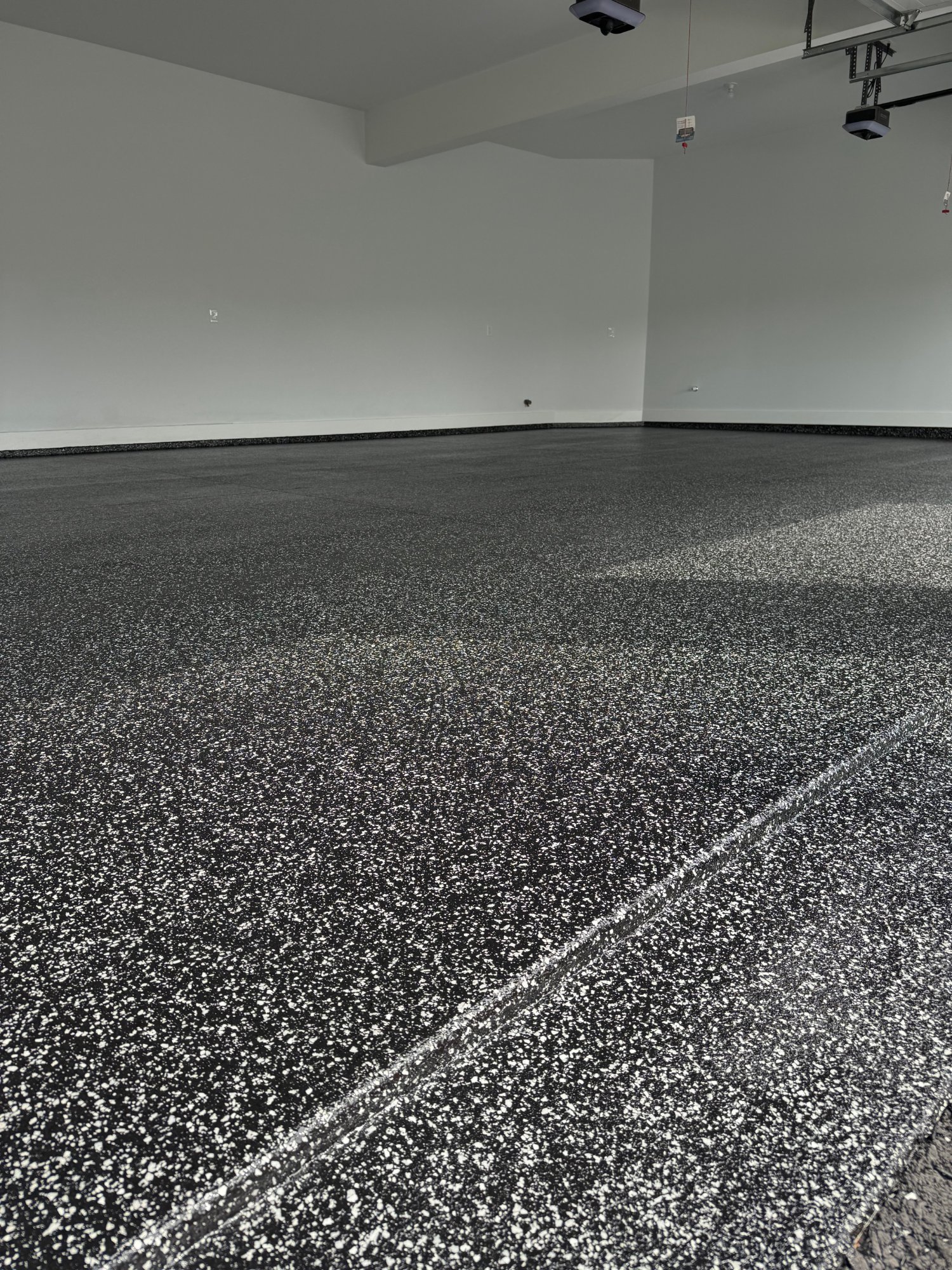 Residential garage flake broadcast epoxy floor